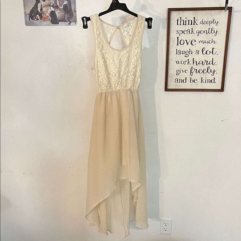 Iris Cream High-Low Lace Dress